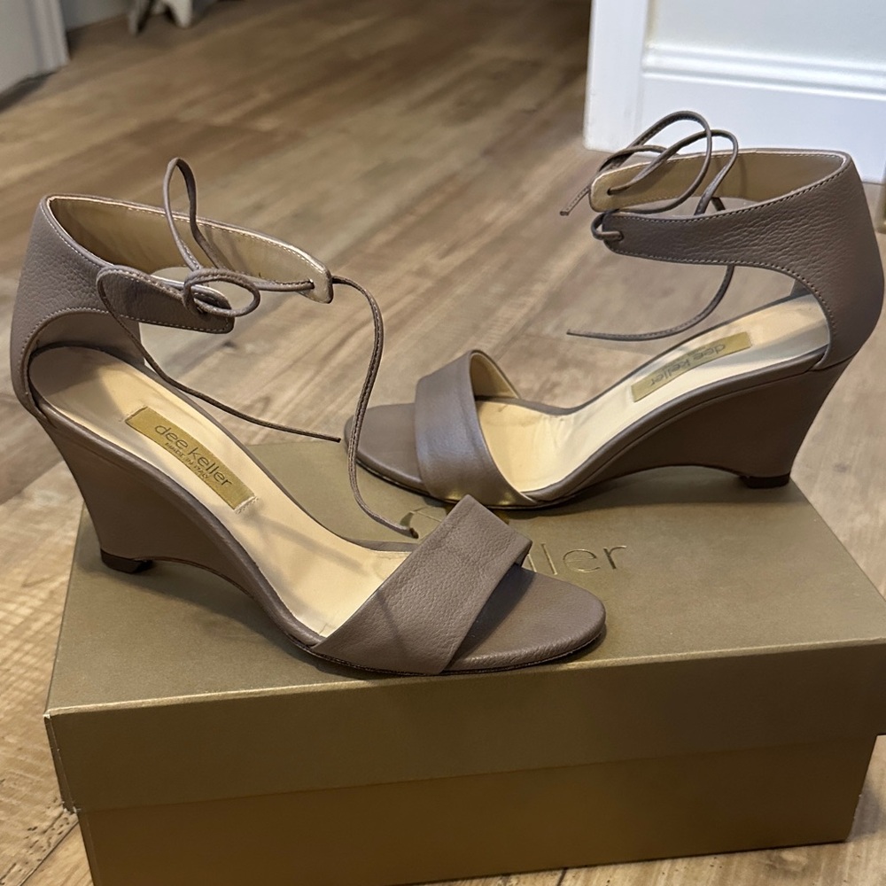 Dee Keller Tan Lace-Up Wedge Sandals
